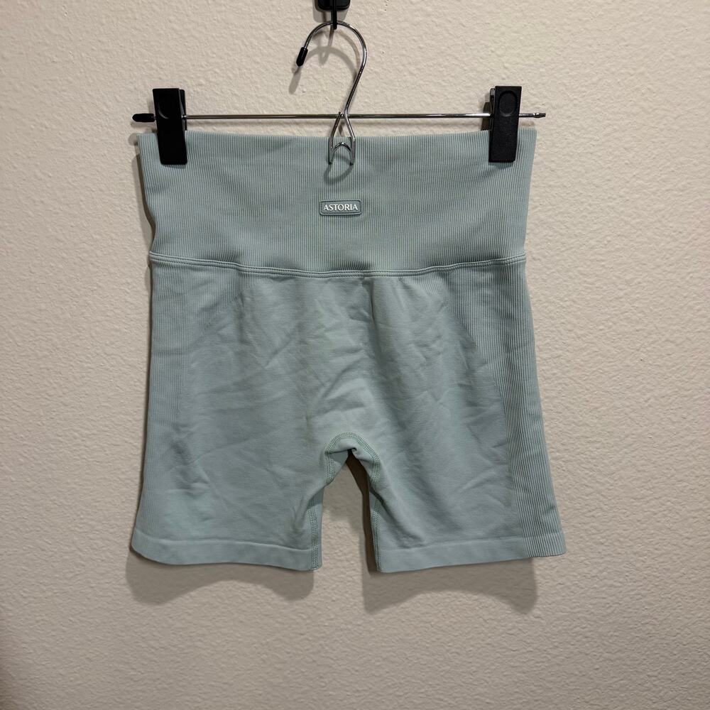 Astoria Activewear Ribbed Seamless Biker Shorts Light Green/Blue High Waisted L